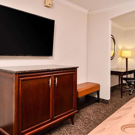 Quality Inn & Suites بومونت المظهر الخارجي الصورة