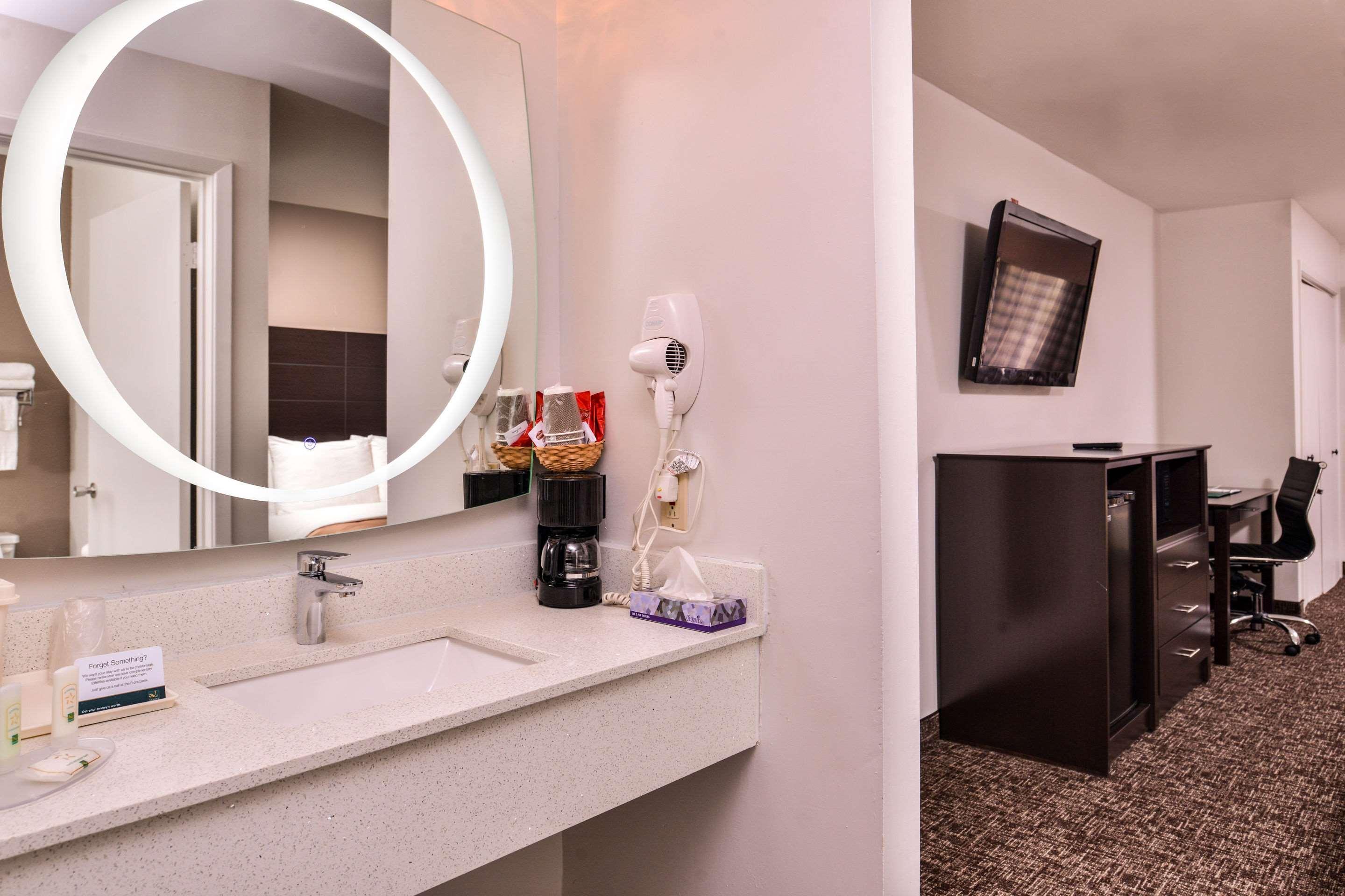 Quality Inn & Suites بومونت المظهر الخارجي الصورة