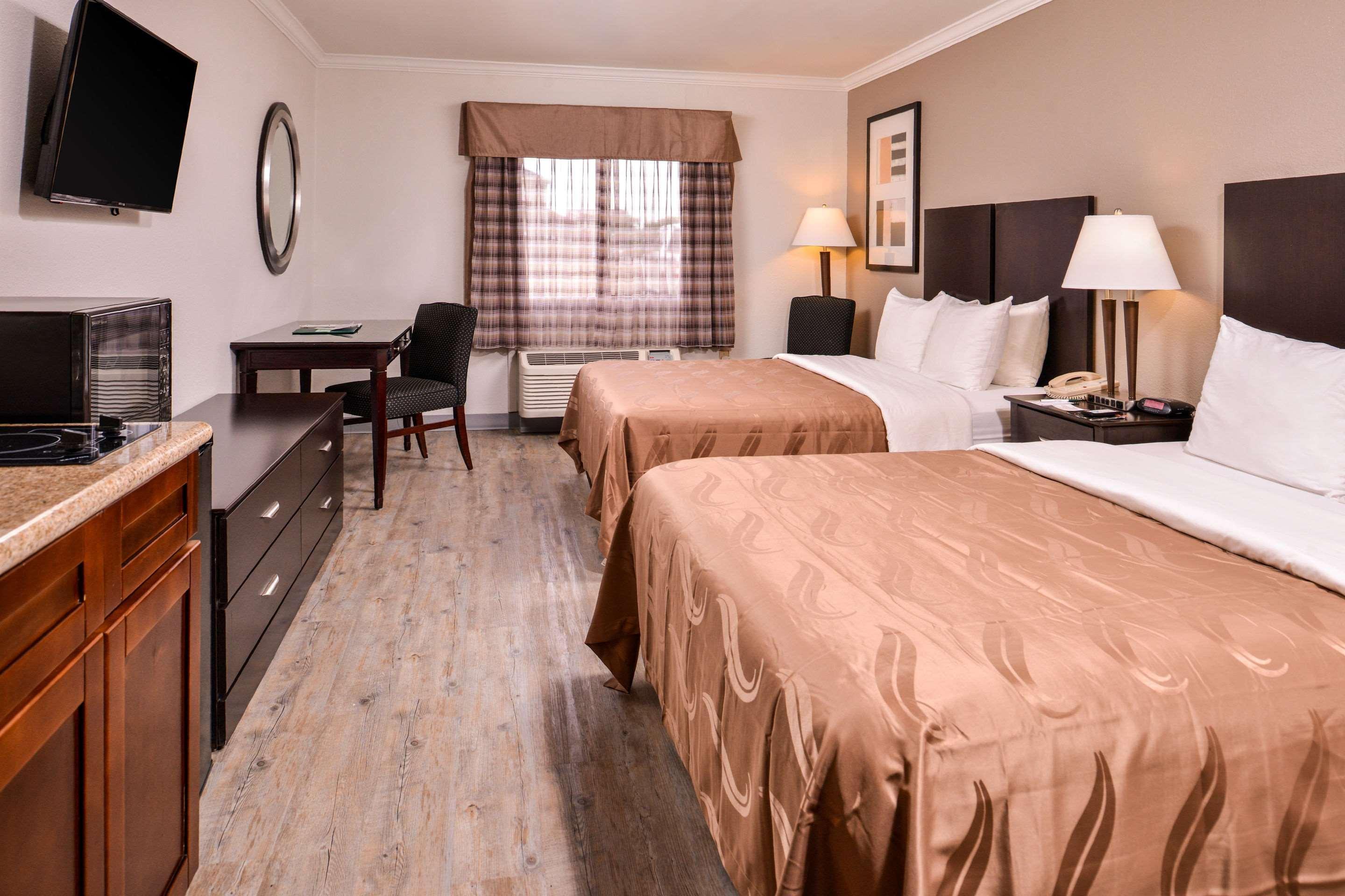 Quality Inn & Suites بومونت المظهر الخارجي الصورة