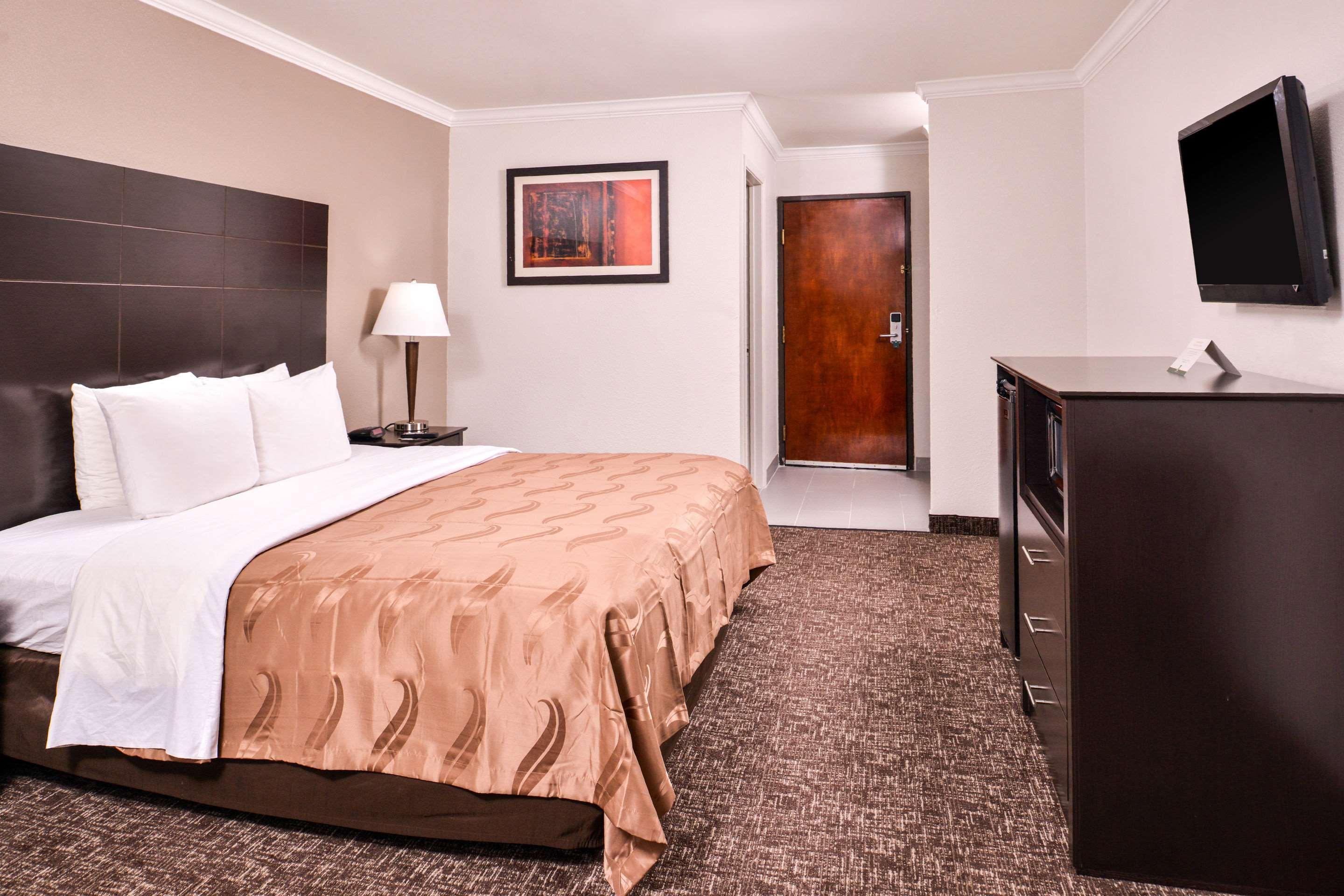 Quality Inn & Suites بومونت المظهر الخارجي الصورة