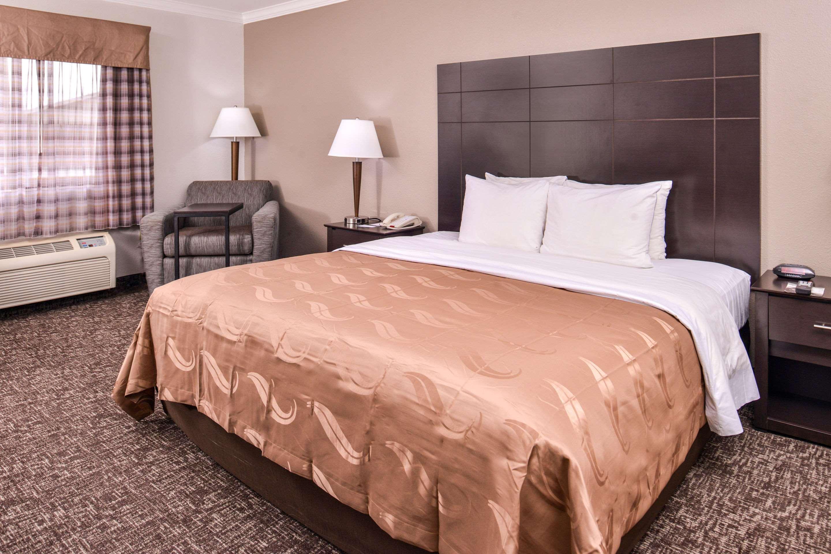 Quality Inn & Suites بومونت المظهر الخارجي الصورة