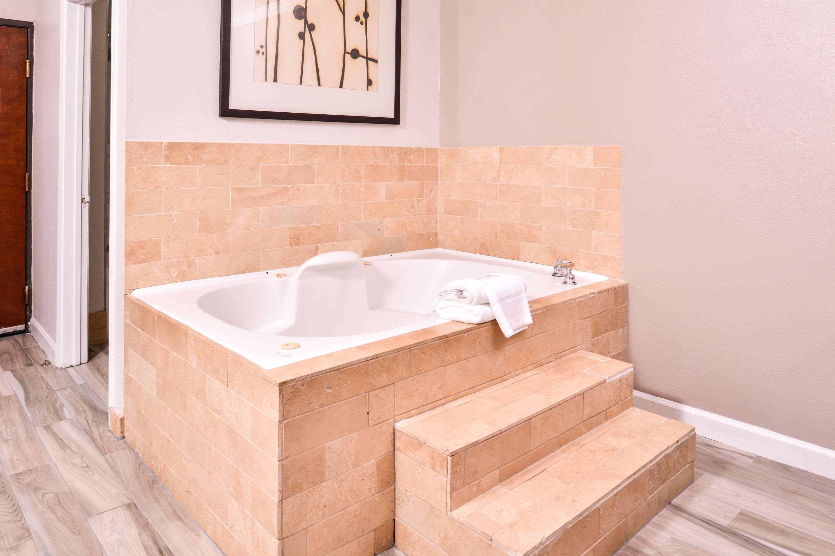 Quality Inn & Suites بومونت المظهر الخارجي الصورة