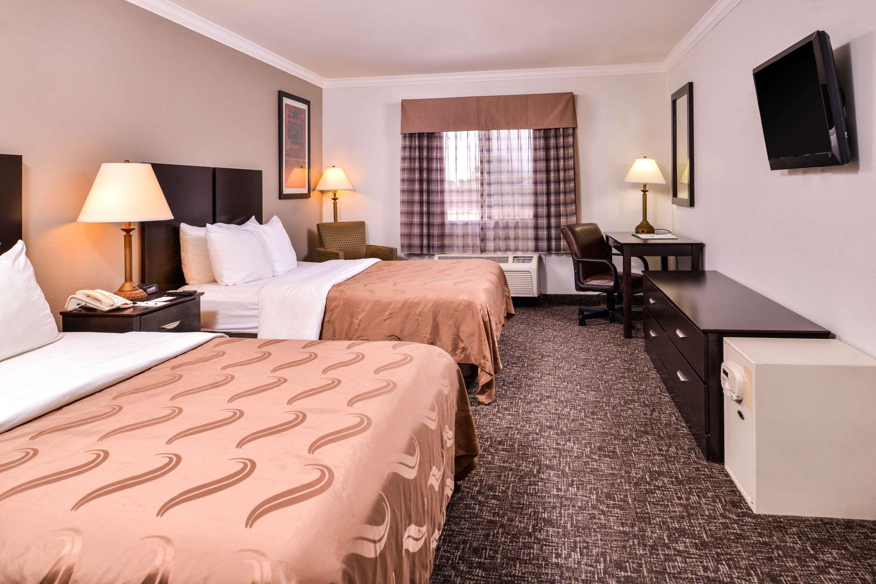 Quality Inn & Suites بومونت المظهر الخارجي الصورة
