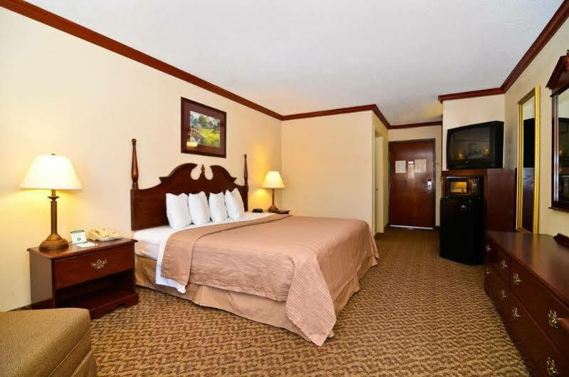 Quality Inn & Suites بومونت المظهر الخارجي الصورة